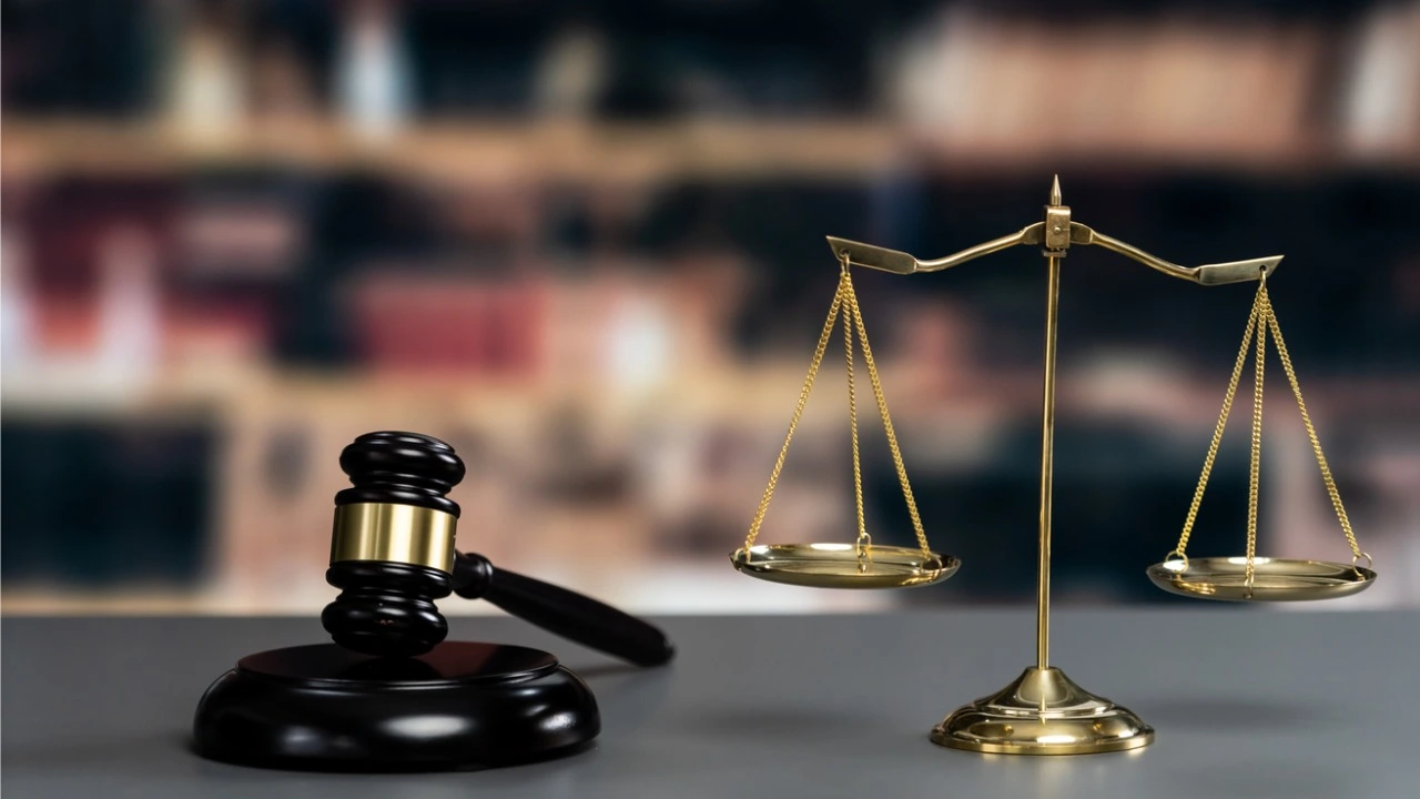 Haksız Azil Halinde Vekalet Ücretinin Tamamı Talep Edilebilir