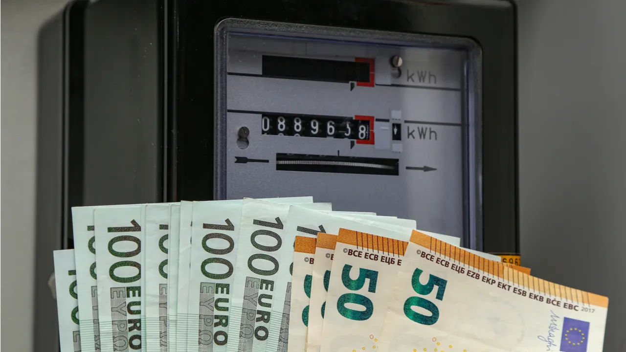 Karşılıksız Yararlanma Suçu Nedir?
