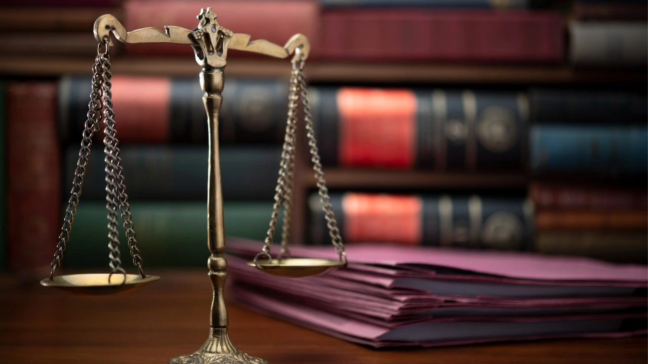 Devletin Güvenliği veya Siyasal Yararları Aleyhine Suç İşleme (TCK 339/A)